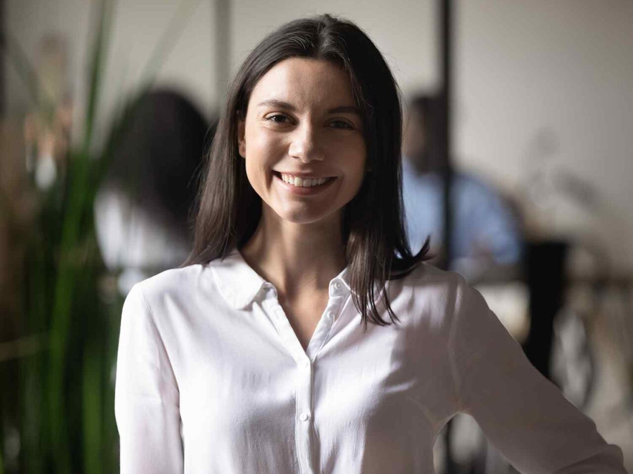 https://erayafinserv.com/wp-content/uploads/2019/02/team_03-1280x960.jpg